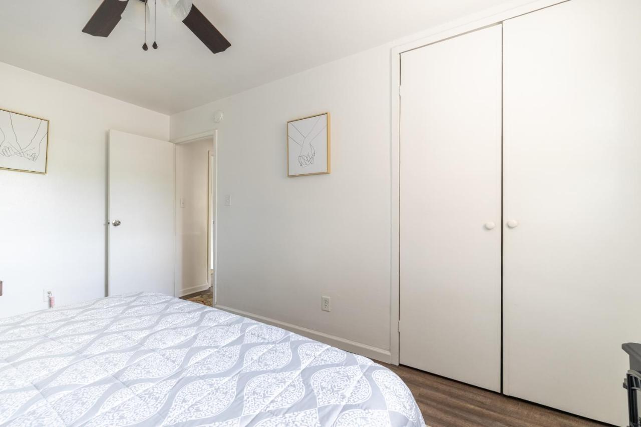 Georgetown Villas 1-1B Close To Cleveland Airport And The Rocky River Valley 페어뷰공원 외부 사진