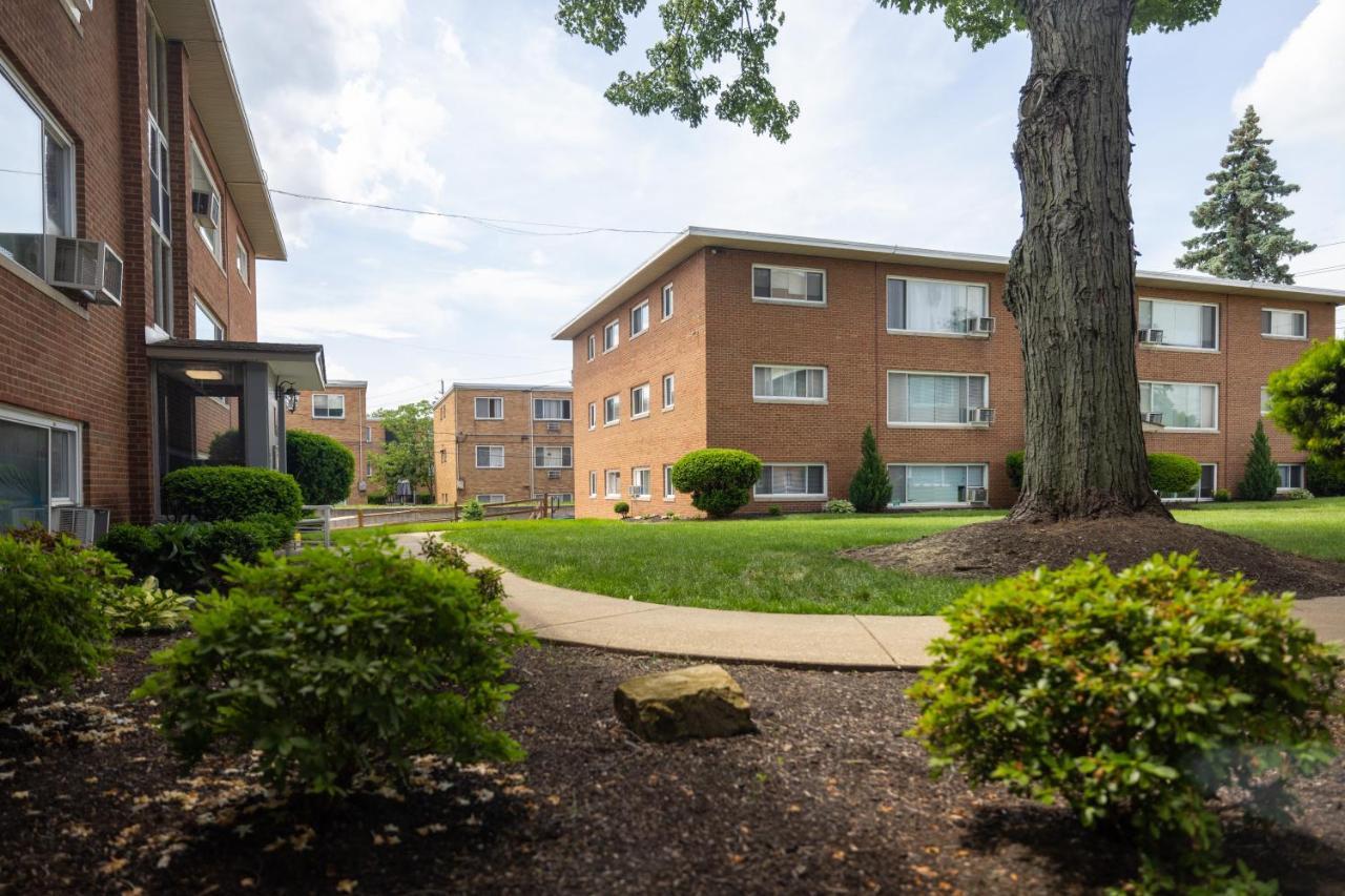 Georgetown Villas 1-1B Close To Cleveland Airport And The Rocky River Valley 페어뷰공원 외부 사진