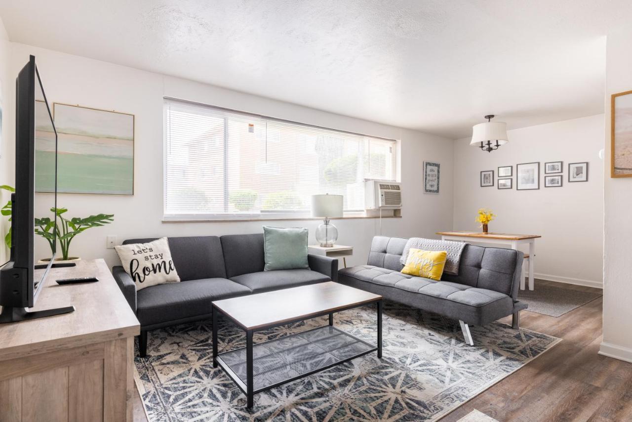 Georgetown Villas 1-1B Close To Cleveland Airport And The Rocky River Valley 페어뷰공원 외부 사진
